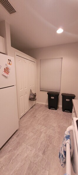 Kitchen - 1457 San Cristobal Ave