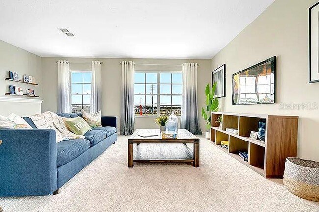 Building Photo - 2030 Maple Ridge Dr