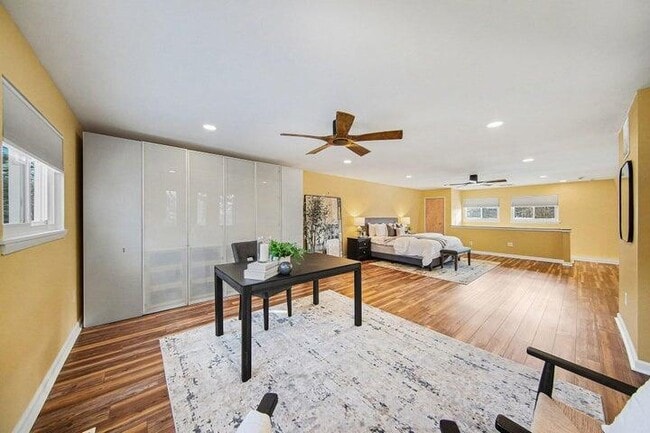 Building Photo - 5990 Plymouth Rd