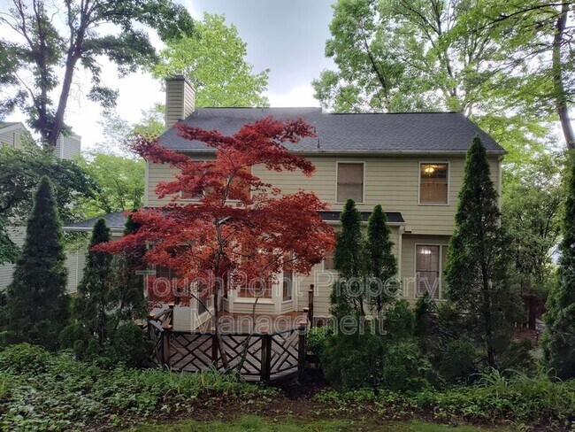 Building Photo - 7235 Kinsmore Ln