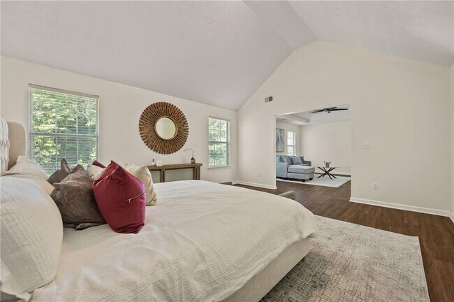 Building Photo - 211 Millstone Dr