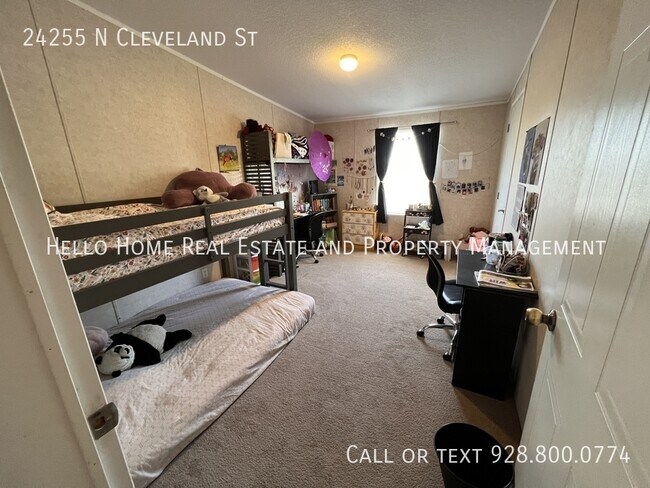 Building Photo - 24255 N Cleveland St