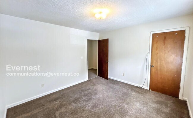 Building Photo - 5243 Donlyn Dr