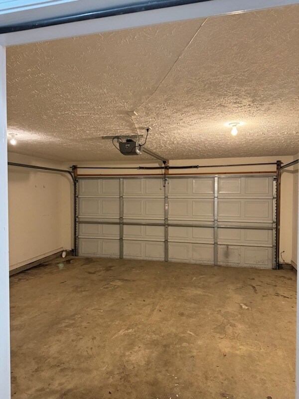 Building Photo - 1720 Portview Ct