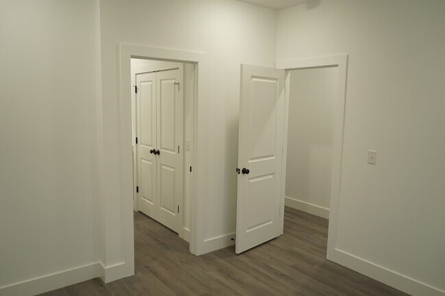 Building Photo - 781 Berry Rd