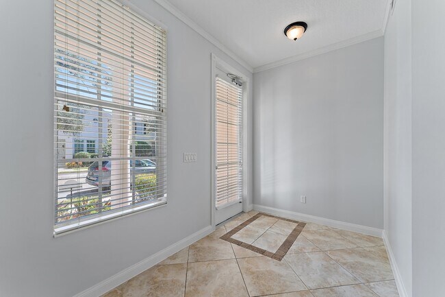 Building Photo - 148 Middlebury Dr