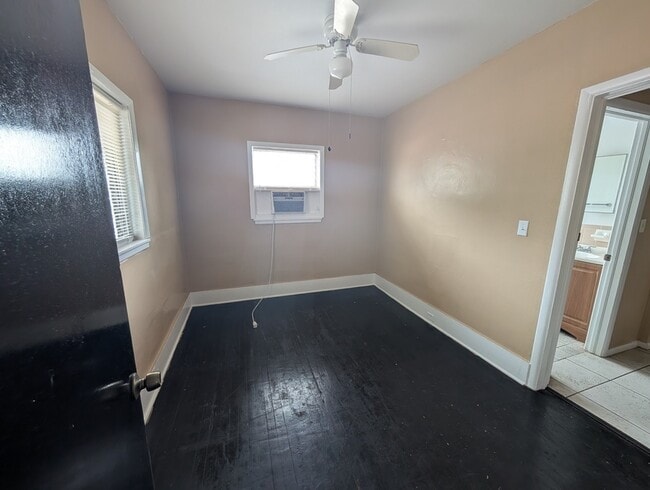 Building Photo - 407 Engman St