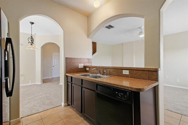 Building Photo - 4914 Landward Ln