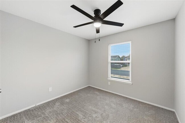 Building Photo - 2618 Ektom Dr