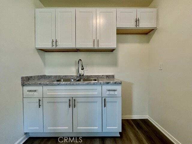 Building Photo - 1811 W Sallie Ln