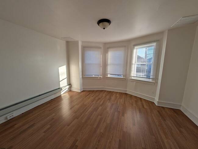 Building Photo - 2019 Grant Ave