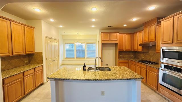 Building Photo - 14006 Stevens Point Dr