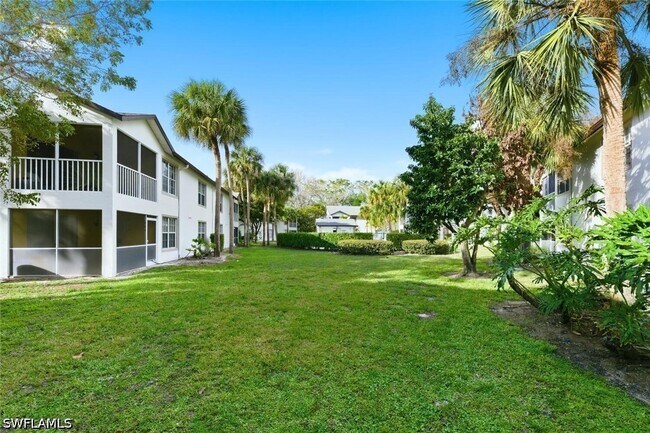 Building Photo - 9570 Crescent Garden Dr