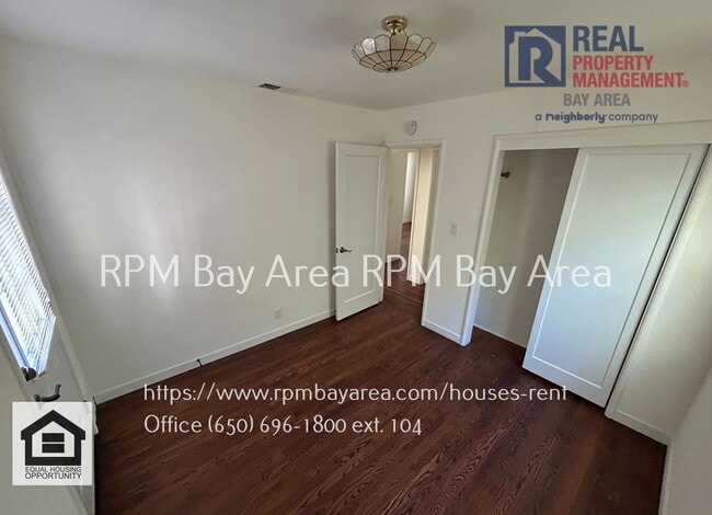 Building Photo - Spacious and Classic Home in Mountainview ...