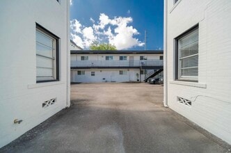 Building Photo - 1851 W Main St