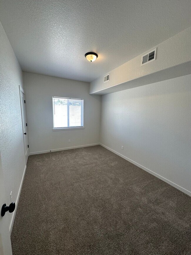 Building Photo - BEAUTIFUL NEW CONSTRUCTION! 3 BEDROOM, 2 B...