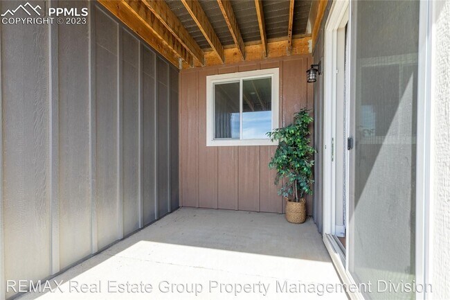 Building Photo - 3 br, 3.5 bath House - 7674 Almond Wood Lp