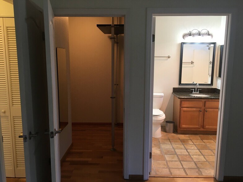 Building Photo - 12675 Camino Mira del Mar