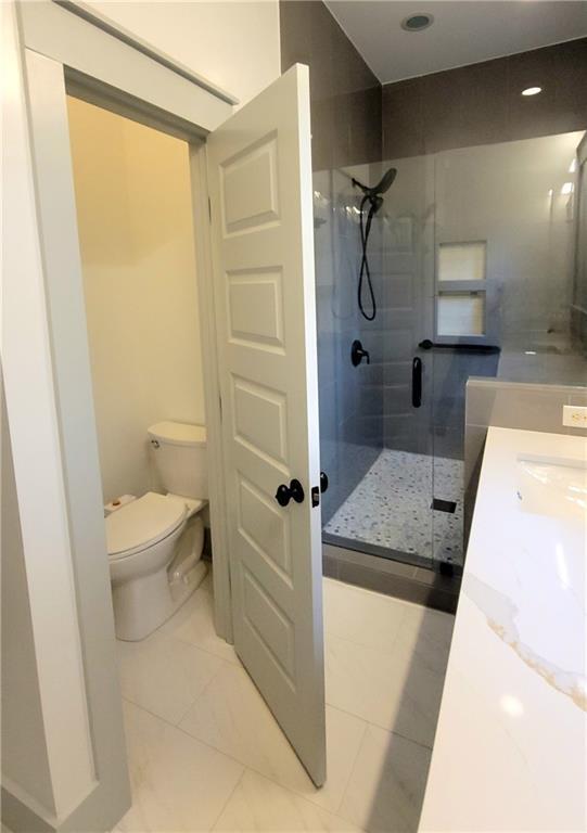 Building Photo - 3371 Dogwood Dr