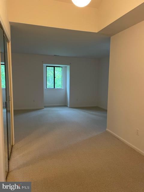 Building Photo - 709 Mountainview Dr