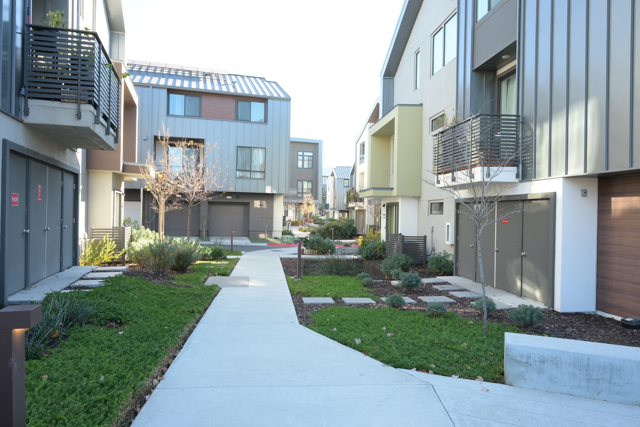 Building Photo - 45139 Challenge Cmn