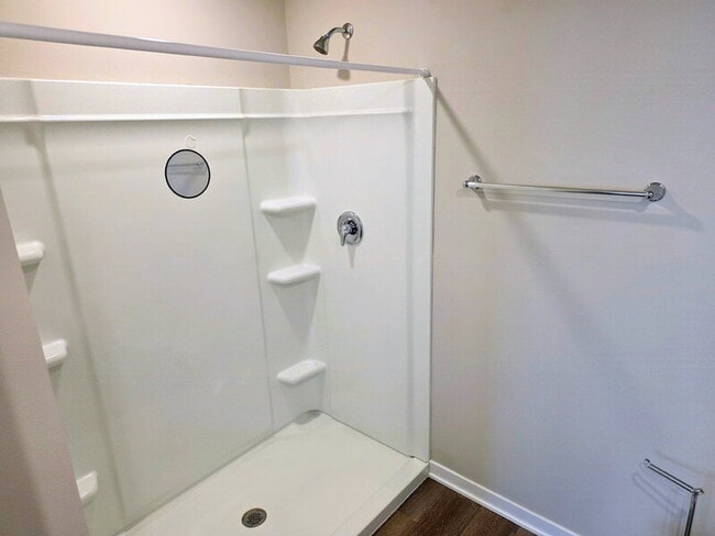 Building Photo - 1724 Southbridge Dr