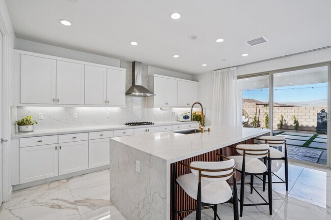 Building Photo - 74404 Nichols Dr
