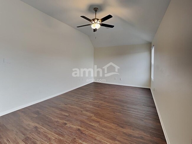 Building Photo - 22514 Spring Crossing Dr