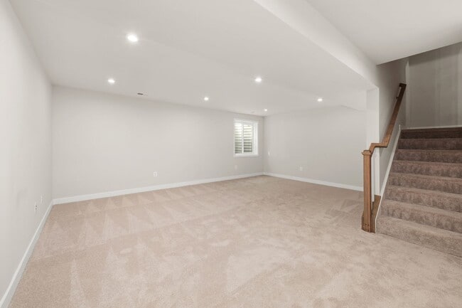 Building Photo - Family-Friendly Townhome for Rent in Baker Farm, Middletown, DE! Rent $2,995.00/month