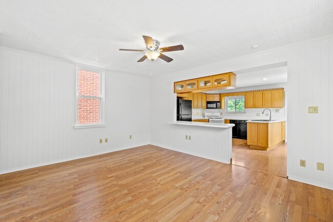 Building Photo - Available April 1st! Beautiful 3-Bedroom Home in Clairton!