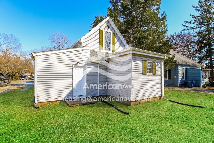 Building Photo - 1127 Williams St