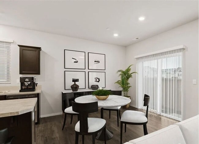 Building Photo - Fabulous 4-bedroom home in desirable Lipoma Firs Community of Puyallup!!