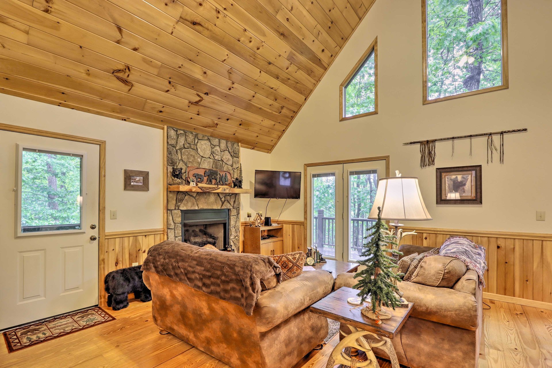 Building Photo - 100 Carvers View Trl