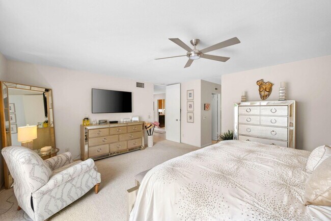 Building Photo - 45690 Pawnee Rd