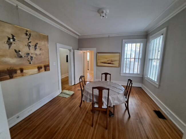 Building Photo - 723 Arsenal Pl