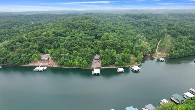 Building Photo - 24 Mimosa Rd