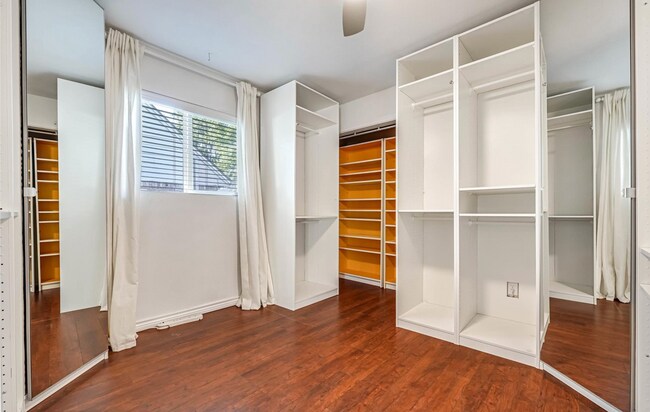 Building Photo - Exclusively Marketed by Wajdi Ahmad with Realty Of America. For more information please visit HAR...