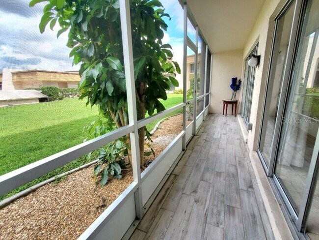 Building Photo - 1080 Bal Harbor Blvd