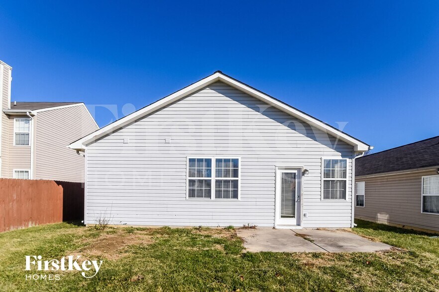 Building Photo - 5630 Sweet River Dr