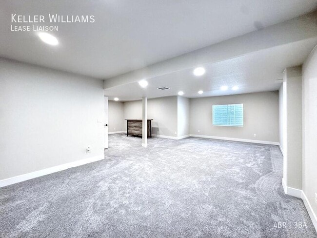 Building Photo - 9344 Beaver Brook Dr