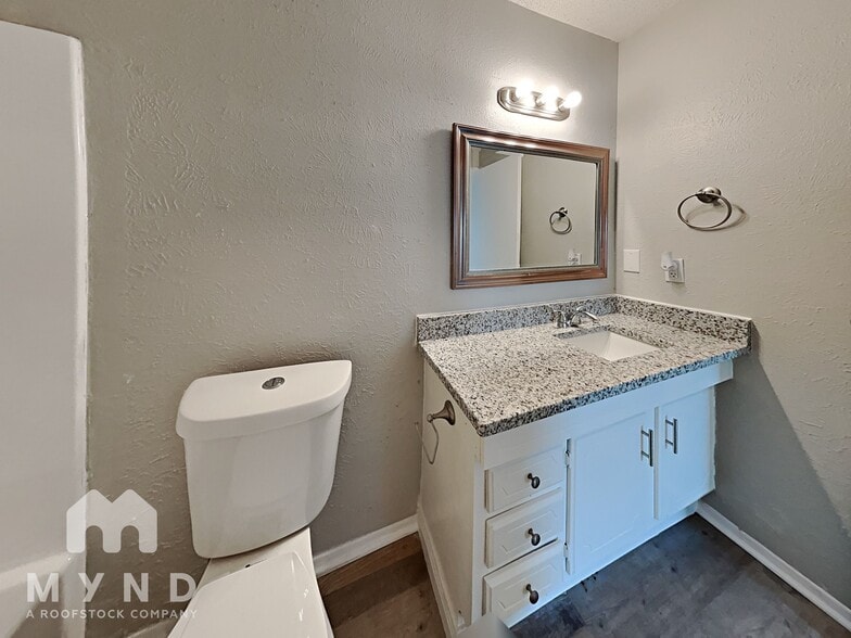 Building Photo - 2458 Avenue A