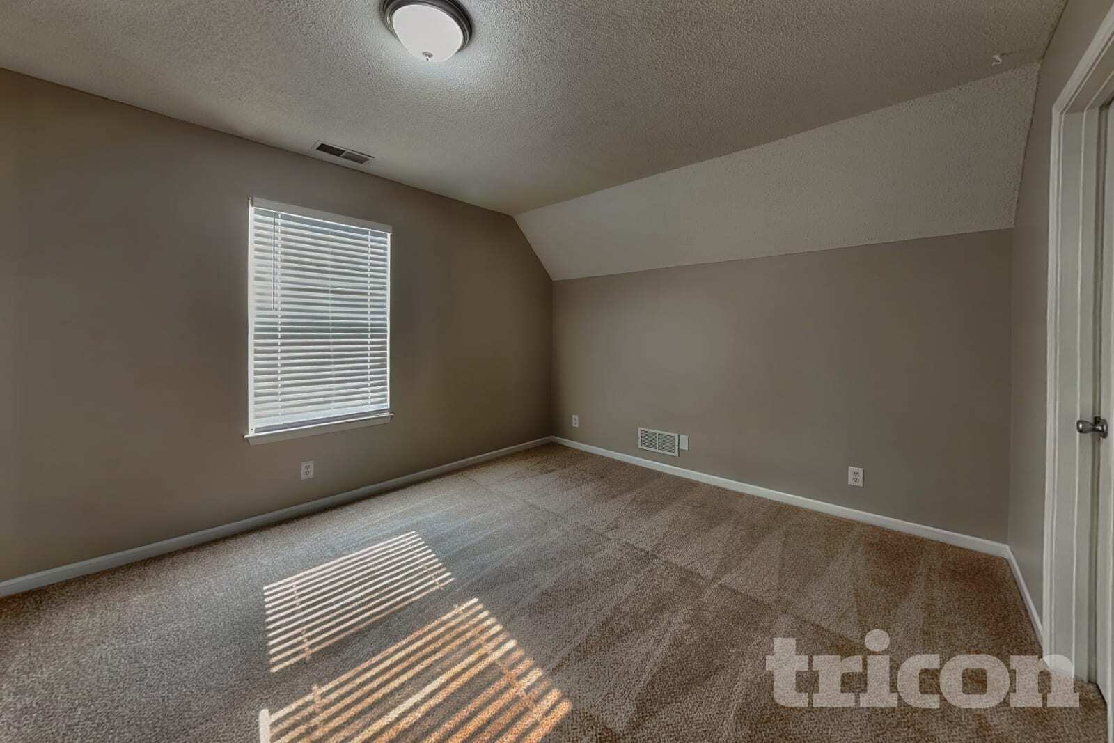 Building Photo - 432 Granite Dr