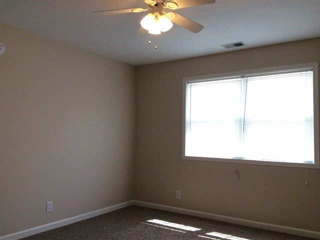 Building Photo - 12728 Bent Oak Ct