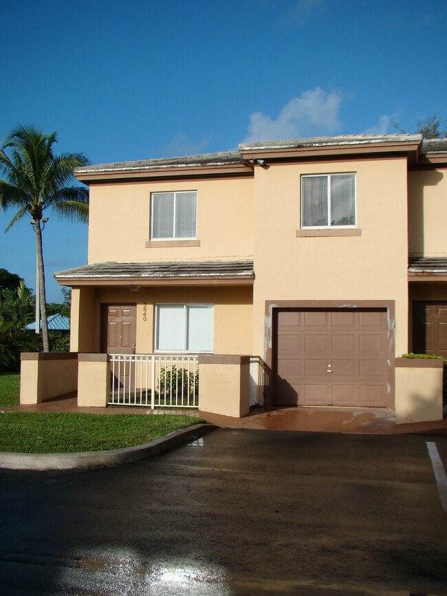 Building Photo - Limited-Time Offer: Get up to 3 Month FREE Rent – Lease Today!!
