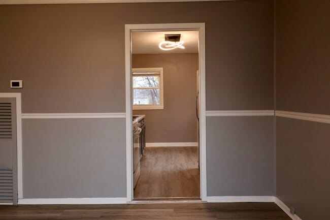 Building Photo - 237 S Kaley St