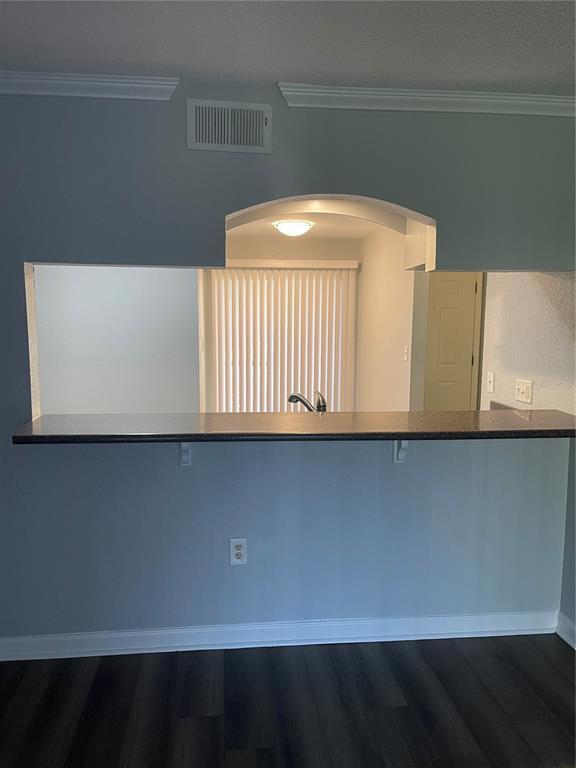 Building Photo - 10195 Sailwinds Blvd N