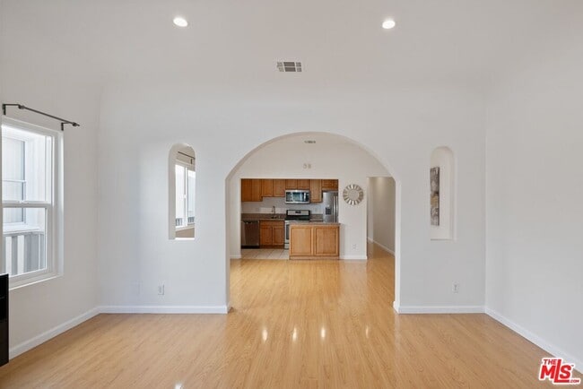 Building Photo - 3933 Woolwine Dr