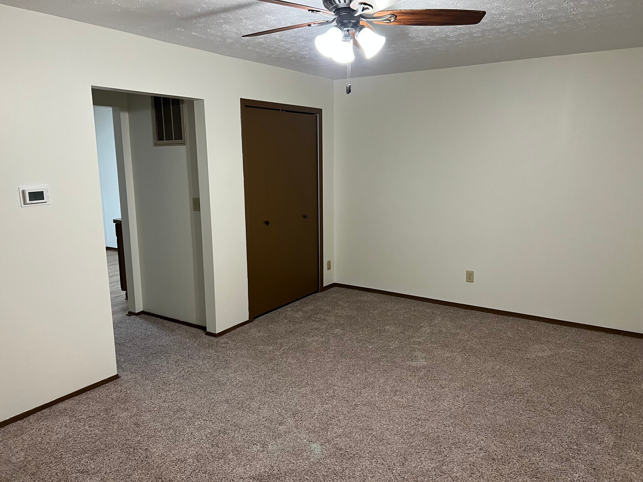 Building Photo - 41056 Butternut Park Ct