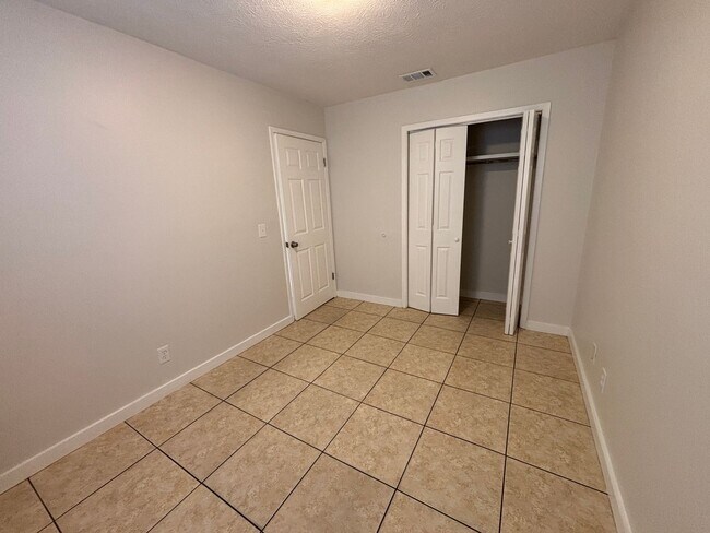 Building Photo - 1100 Frankford Ave