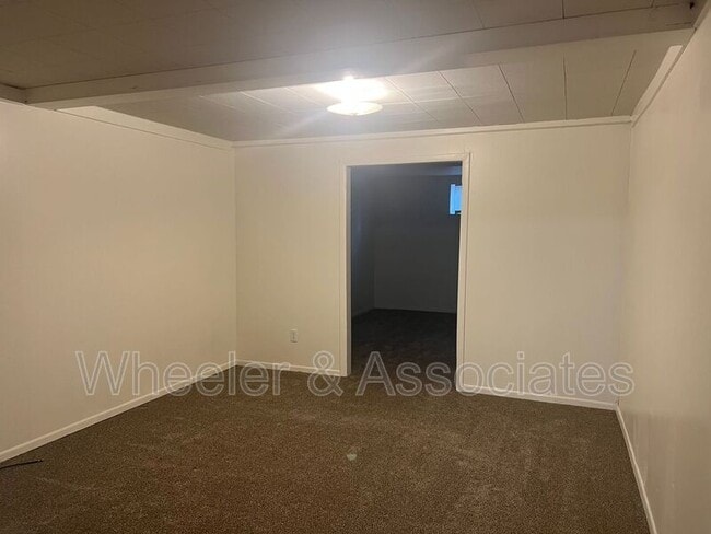 Building Photo - 455 W 4650 S